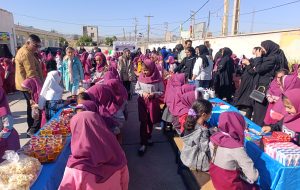 نمایشگاه جهش تولید ،(مواد غذایی) با مشارکت دانش آموزان مدرسه دخترانه عصمت در چرام+تصاویر