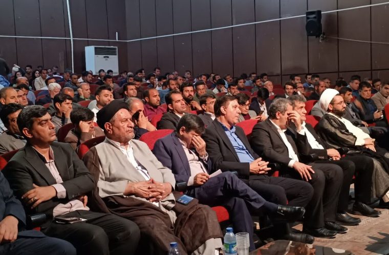 پیشنهادات دکتر شهامت معاون امور عمرانی استاندار در خصوص توسعه استان . پیشنهادات دکتر شهامت معاون امور عمرانی استاندار در خصوص توسعه استان .