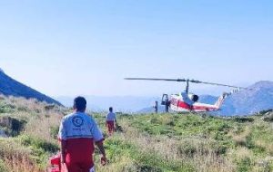 نجات مرد ۴۴ ساله در ارتفاعات دمه از توابع شهرستان چرام